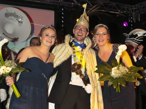 Prins Elluf – Hofdames Suzanne & Laura